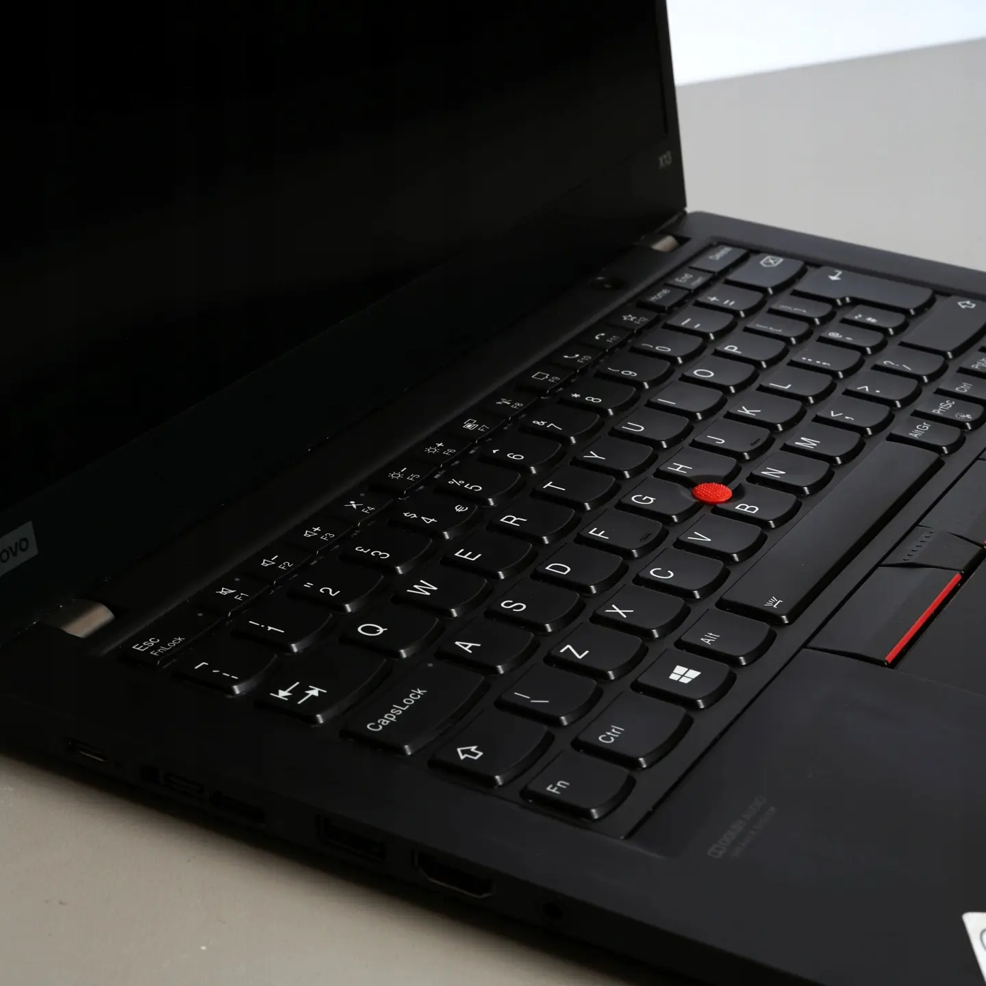 Trackpoint w ThinkPadzie X13 Gen 1